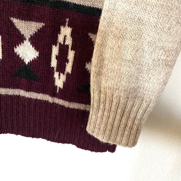 American Eagle Outfitters wool blend Aztec print sweater size S Boho - Picture 3 of 6